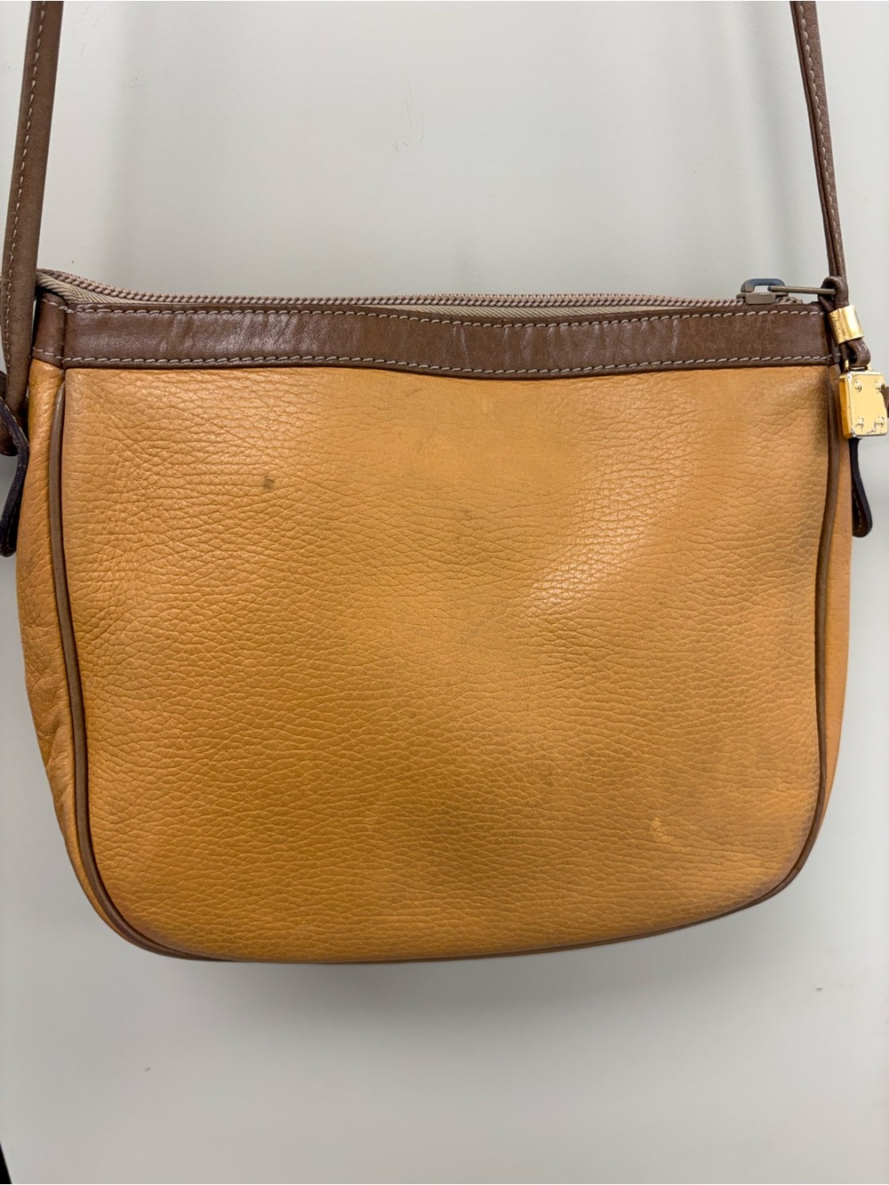 VTG LOEWE Anagram Embossed Grained Leather Crossbody Shoulder Bag Mustard Tan - Picture 2 of 16